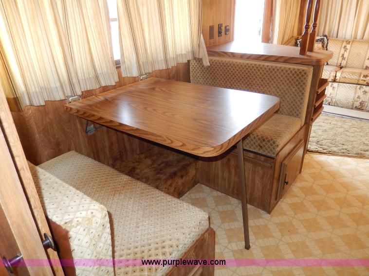 image for item I4470 1984 Nuwa Hitchhiker 28.5' fifth wheel camper