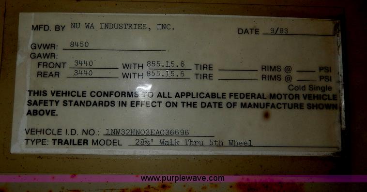 image for item I4470 1984 Nuwa Hitchhiker 28.5' fifth wheel camper