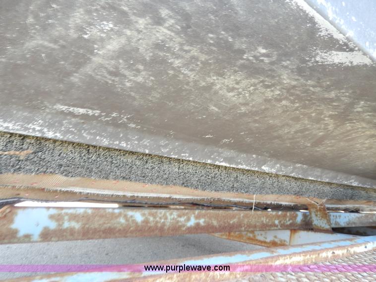 image for item I4471 1989 Four Winns 245 Vista boat