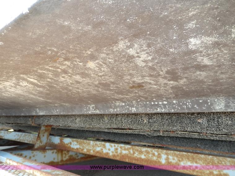 image for item I4471 1989 Four Winns 245 Vista boat