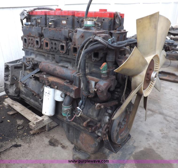 image for item I7710 Cummins N14 six cylinder diesel engine