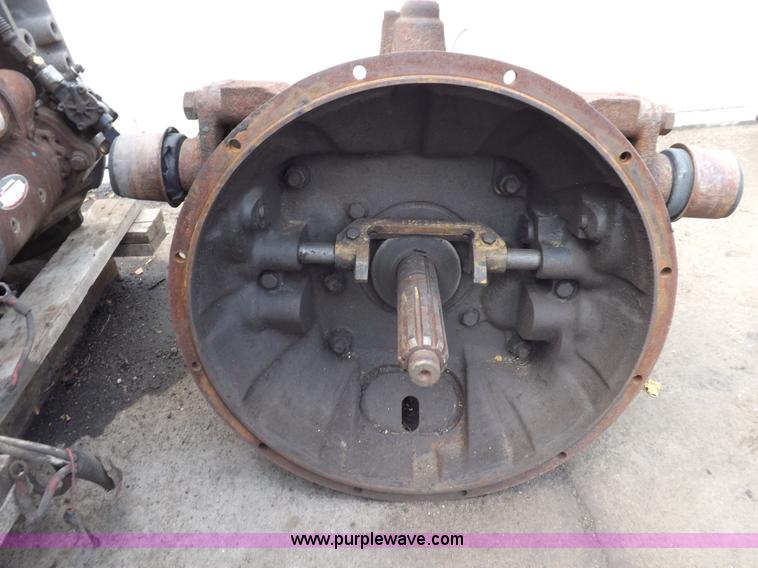 image for item I7711 Eaton Fuller Super 10 transmission