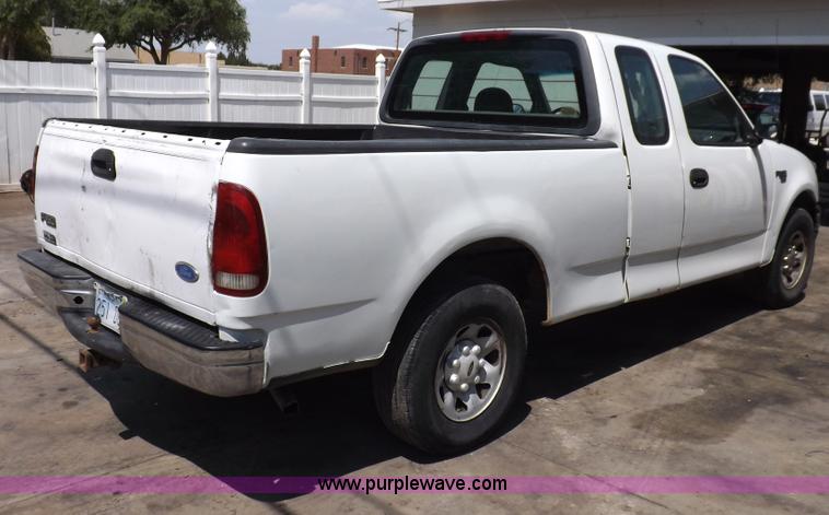 image for item I7714 1999 Ford F250 SuperCab pickup truck