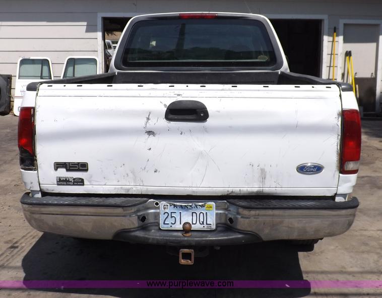 image for item I7714 1999 Ford F250 SuperCab pickup truck