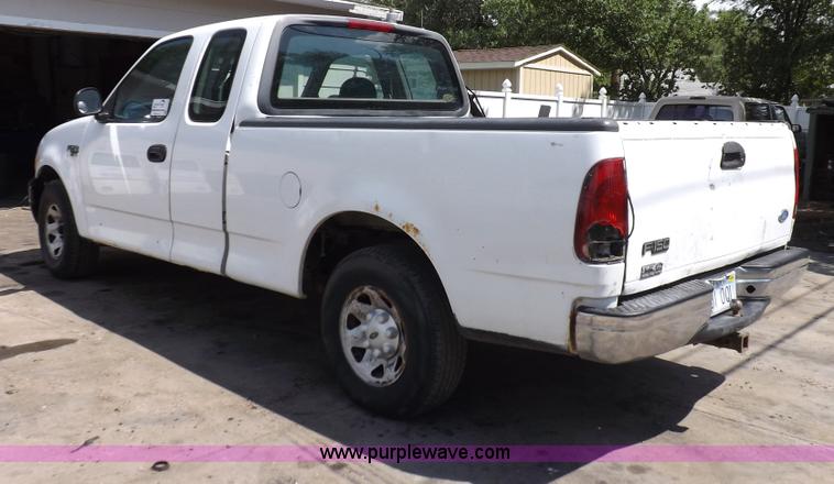 image for item I7714 1999 Ford F250 SuperCab pickup truck