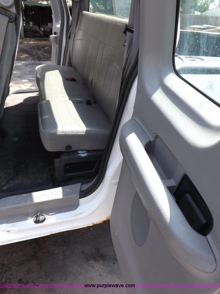 image for item I7714 1999 Ford F250 SuperCab pickup truck