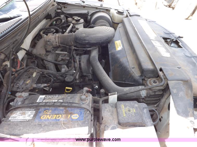 image for item I7714 1999 Ford F250 SuperCab pickup truck