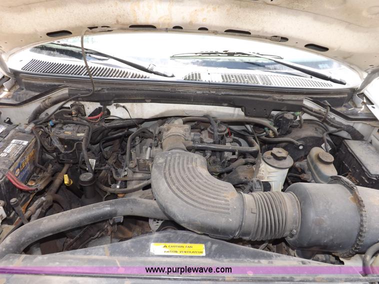 image for item I7714 1999 Ford F250 SuperCab pickup truck