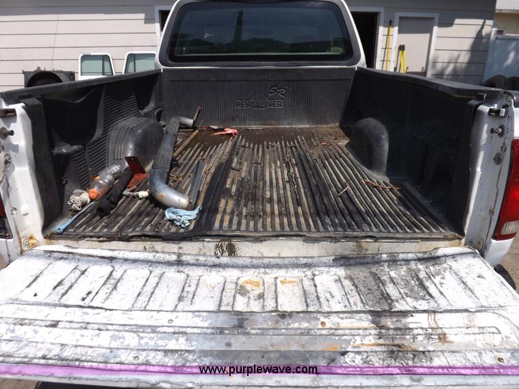 image for item I7714 1999 Ford F250 SuperCab pickup truck