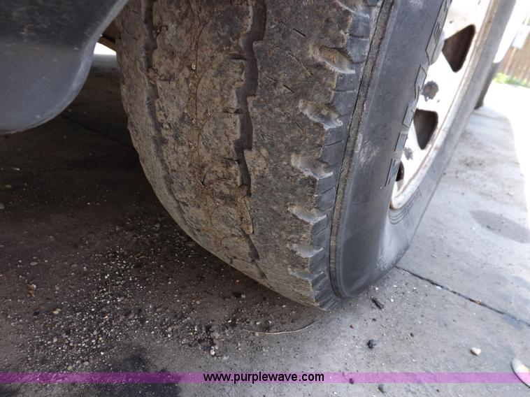 image for item I7714 1999 Ford F250 SuperCab pickup truck