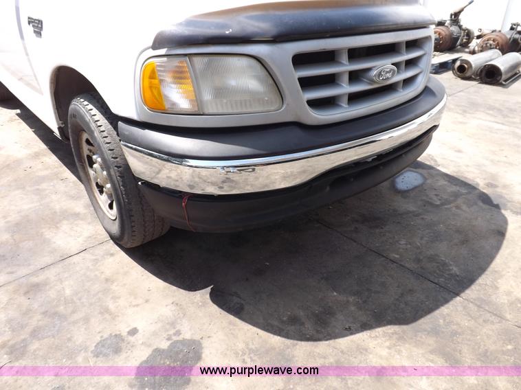 image for item I7714 1999 Ford F250 SuperCab pickup truck