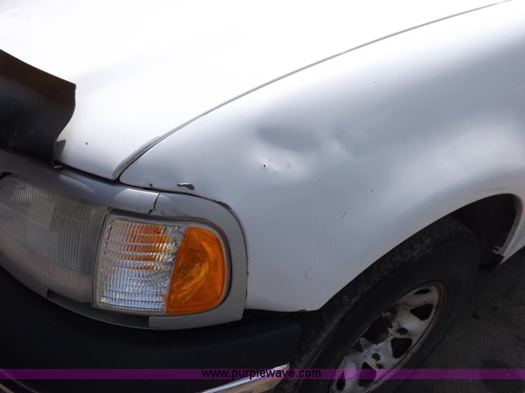 image for item I7714 1999 Ford F250 SuperCab pickup truck