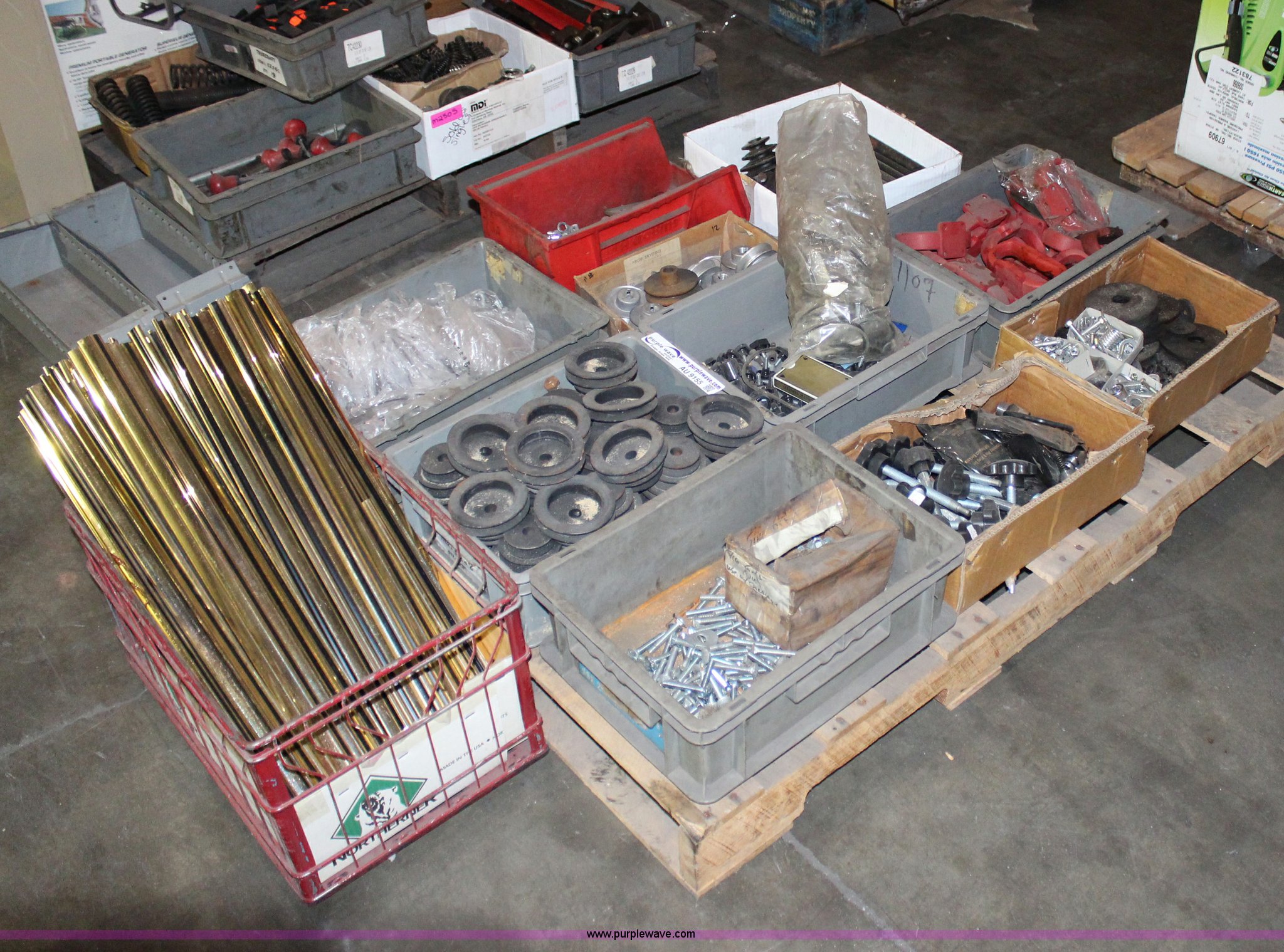 Assorted parts in Spring Hill, KS Item AU9155 sold Purple Wave