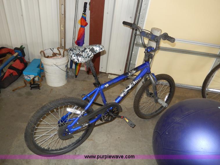 image for item AS9466 Assorted equipment