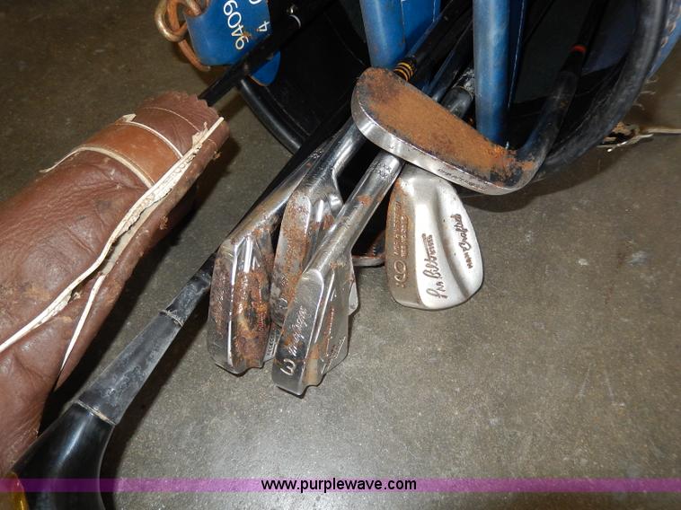 image for item AS9466 Assorted equipment