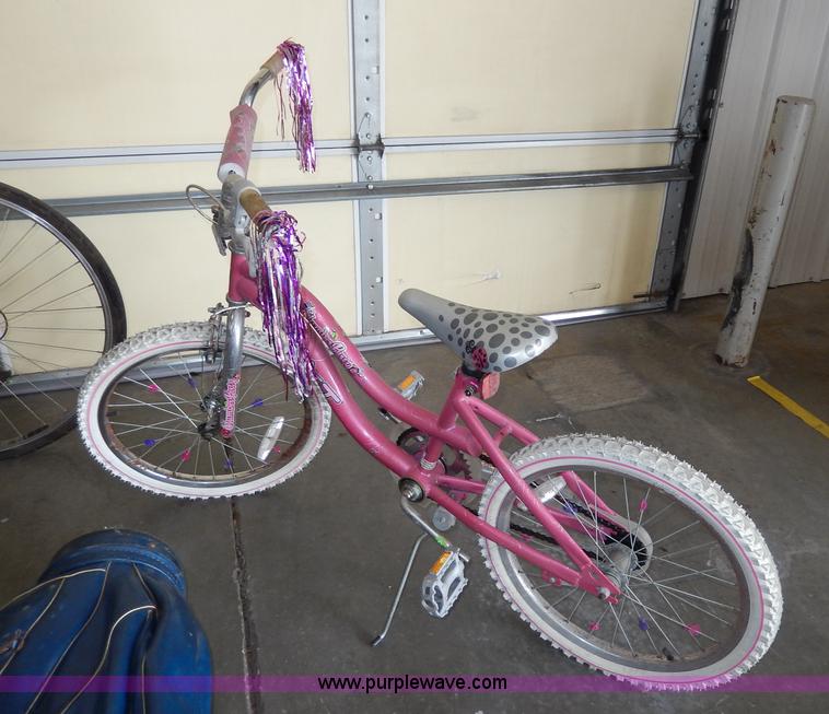 image for item AS9466 Assorted equipment