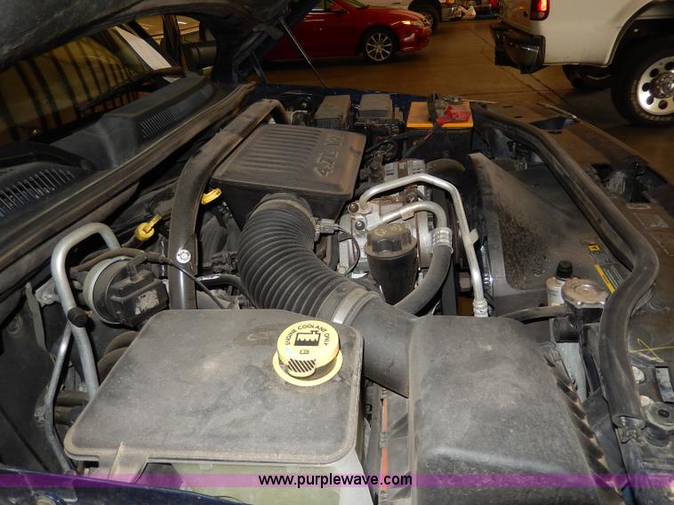 image for item H3008 2006 Jeep Commander SUV<br />Non-repairable title, parts only