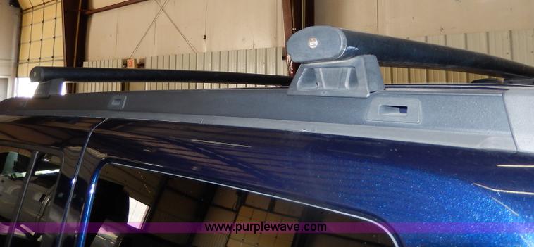 image for item H3008 2006 Jeep Commander SUV<br />Non-repairable title, parts only