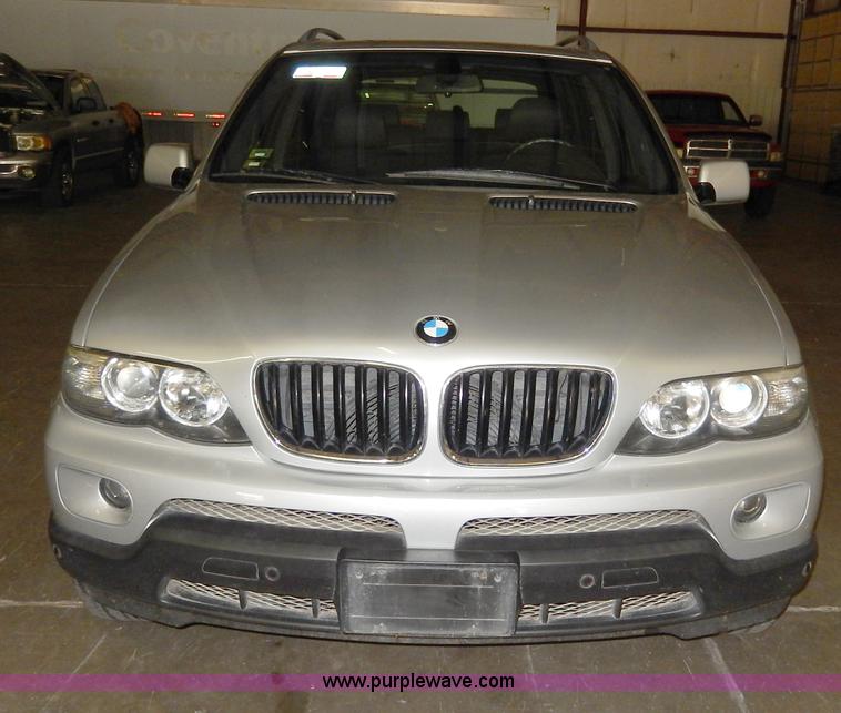 image for item I4474 2005 BMW X5 SUV<br />Non-repairable title, parts only
