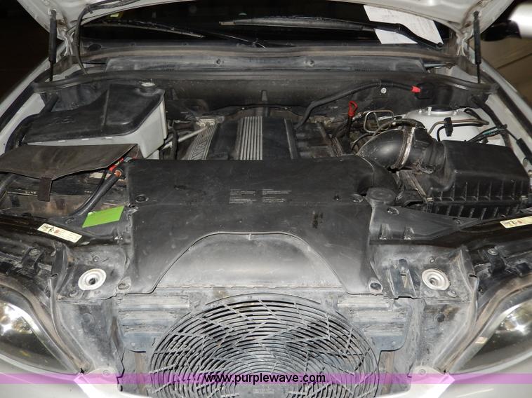 image for item I4474 2005 BMW X5 SUV<br />Non-repairable title, parts only