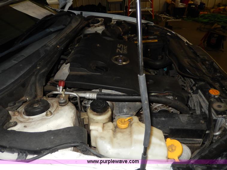 image for item I4475 2003 Nissan Altima <br />Non-repairable title, parts only