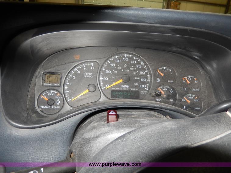 image for item I4476 1999 Chevrolet Silverado 2500 LS Extended Cab pickup truck