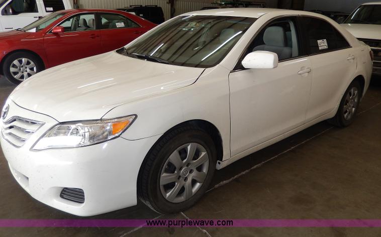image for item I4477 2011 Toyota Camry LE <br />Non-repairable title, parts only