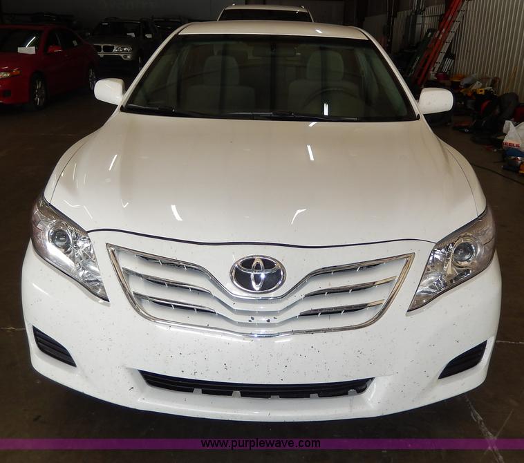 image for item I4477 2011 Toyota Camry LE <br />Non-repairable title, parts only
