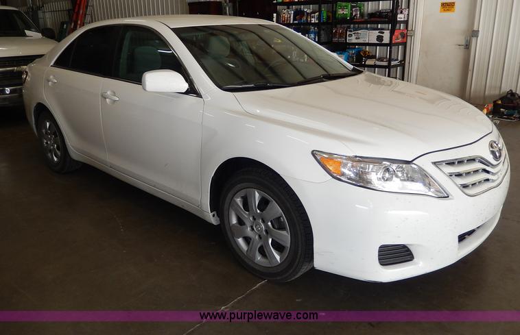 image for item I4477 2011 Toyota Camry LE <br />Non-repairable title, parts only