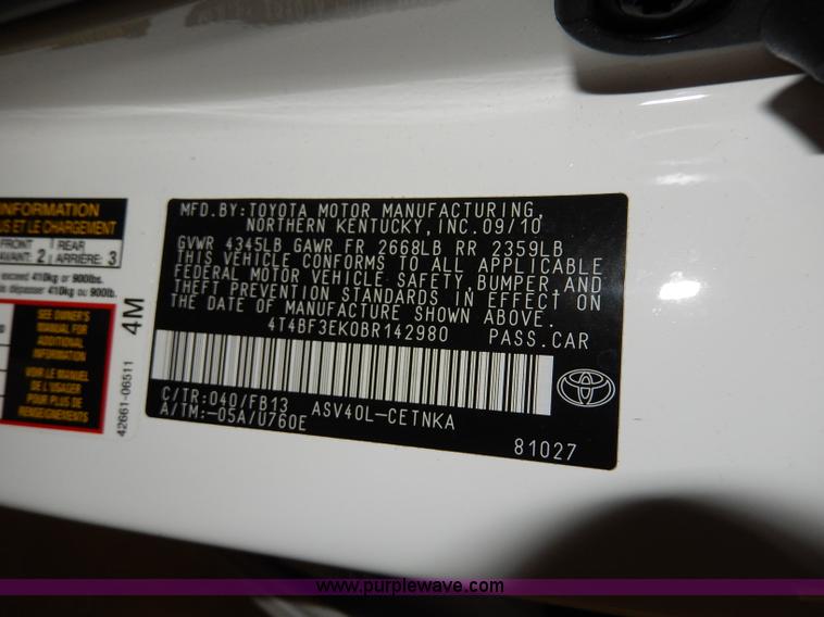 image for item I4477 2011 Toyota Camry LE <br />Non-repairable title, parts only