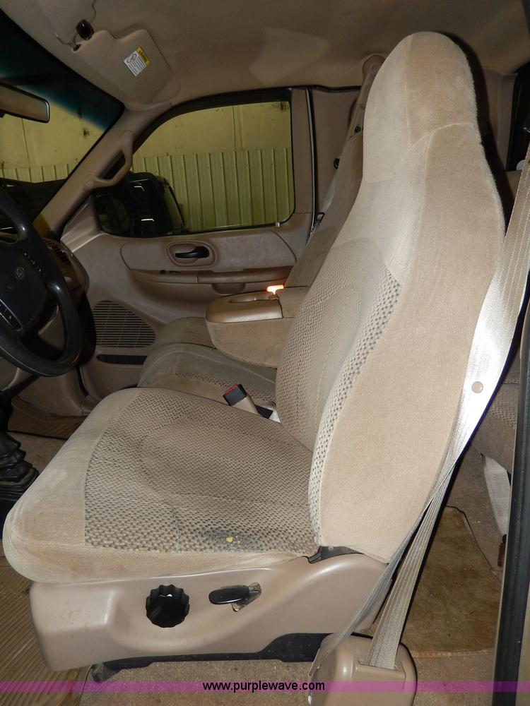 image for item I4479 1999 Ford F150 XLT SuperCab pickup truck