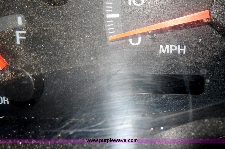 image for item I4479 1999 Ford F150 XLT SuperCab pickup truck