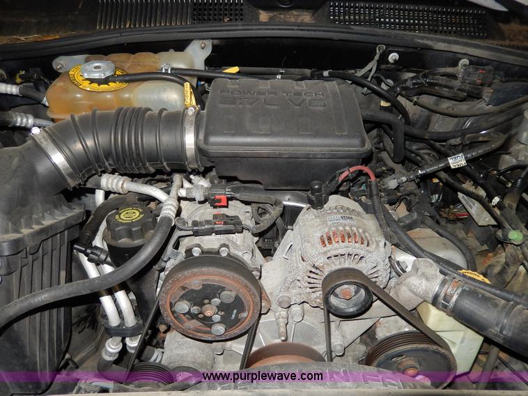 image for item I4480 2002 Jeep Liberty Sport SUV