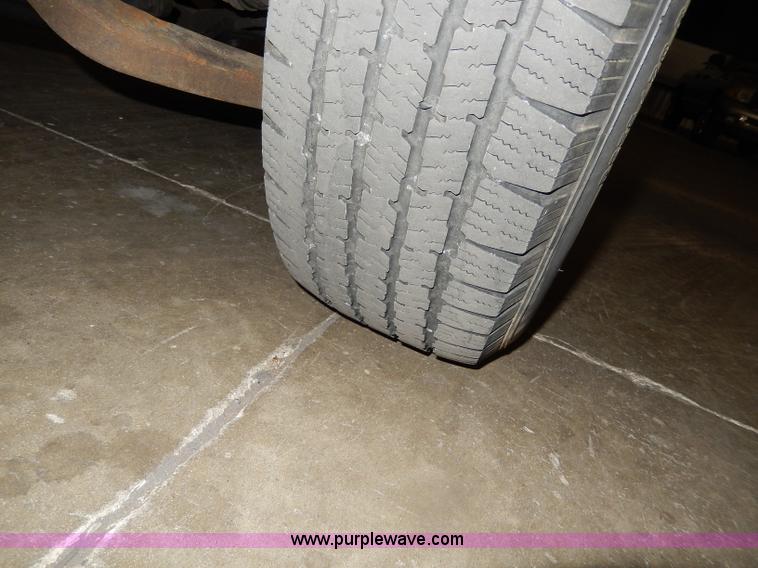 image for item I4480 2002 Jeep Liberty Sport SUV