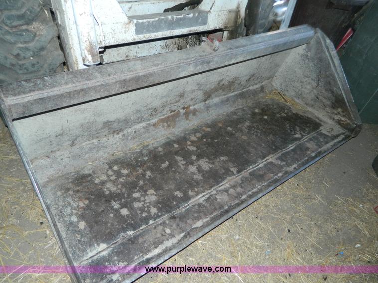 image for item AD9218 1977 Bobcat 720 skid steer