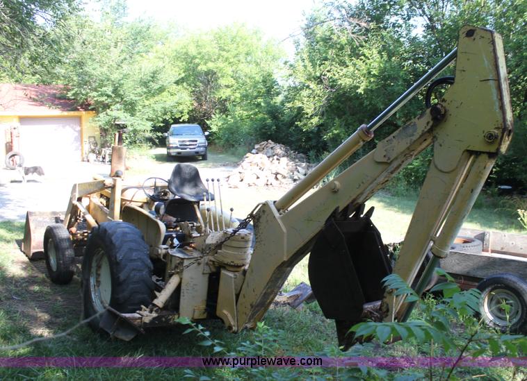 image for item AE9138 Allis Chalmers I40 backhoe loader