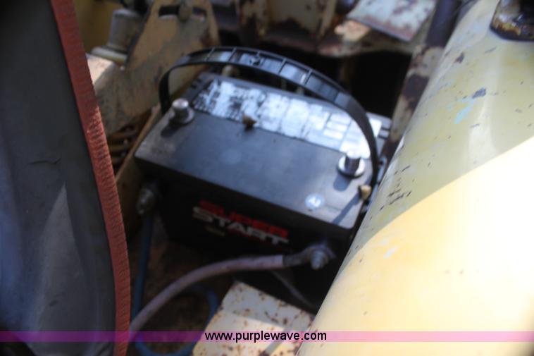 image for item AE9138 Allis Chalmers I40 backhoe loader