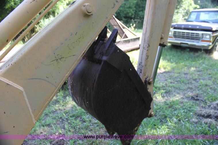 image for item AE9138 Allis Chalmers I40 backhoe loader