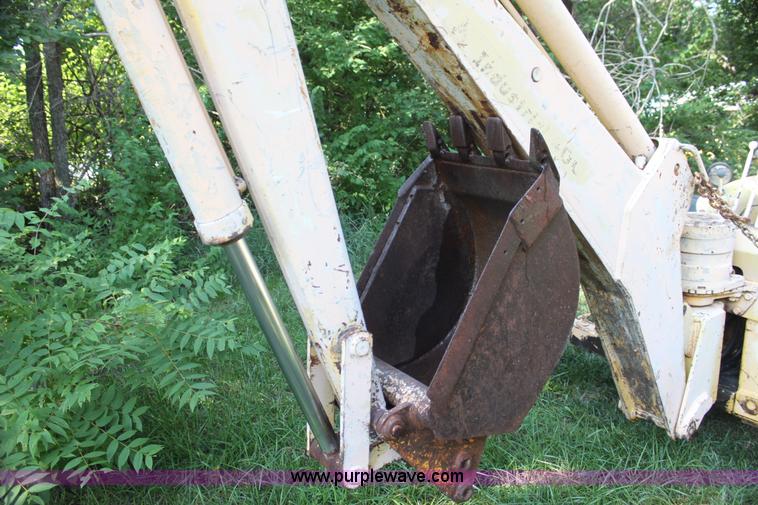 image for item AE9138 Allis Chalmers I40 backhoe loader