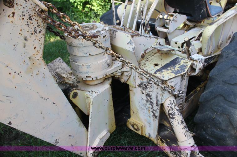 image for item AE9138 Allis Chalmers I40 backhoe loader