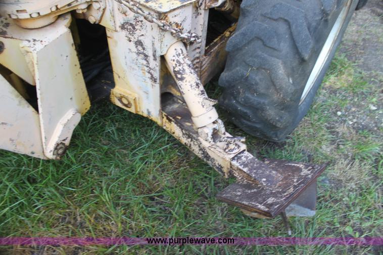 image for item AE9138 Allis Chalmers I40 backhoe loader