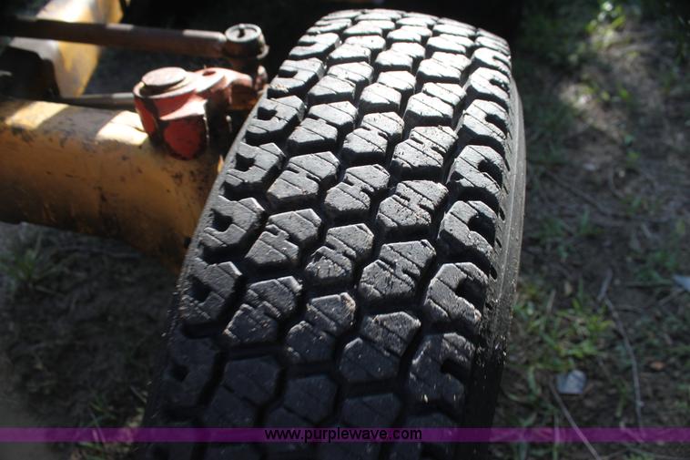 image for item AE9138 Allis Chalmers I40 backhoe loader