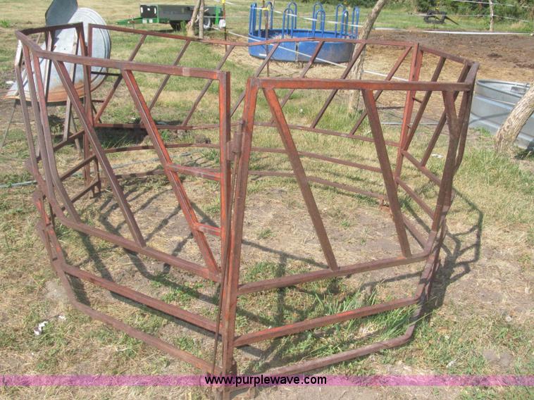 image for item AE9482 Round bale and mineral feeders