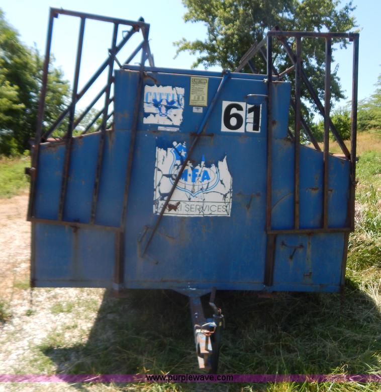 image for item AE9764 Portable creep feeder