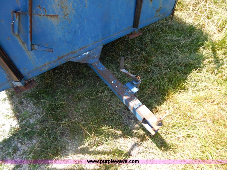 image for item AE9764 Portable creep feeder