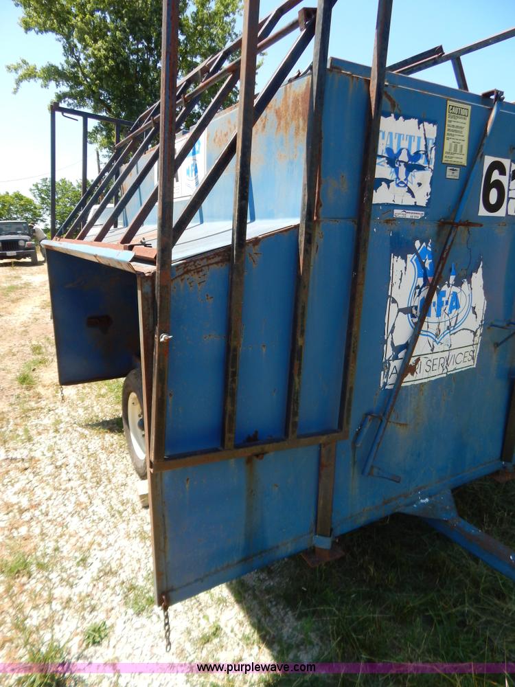 image for item AE9764 Portable creep feeder