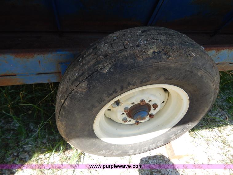 image for item AE9764 Portable creep feeder