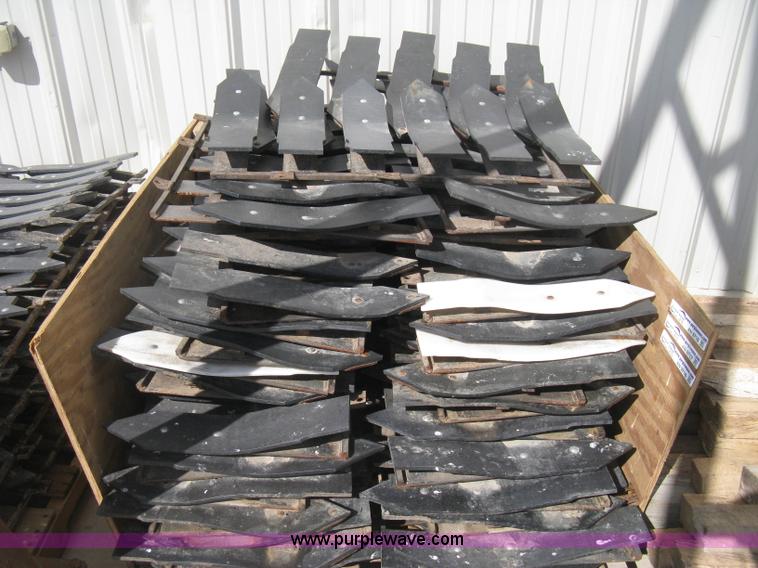 image for item AN9717 Britten Crop Savers milo guard points