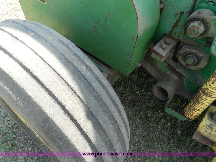 image for item D6001 John Deere two row ensilage cutter