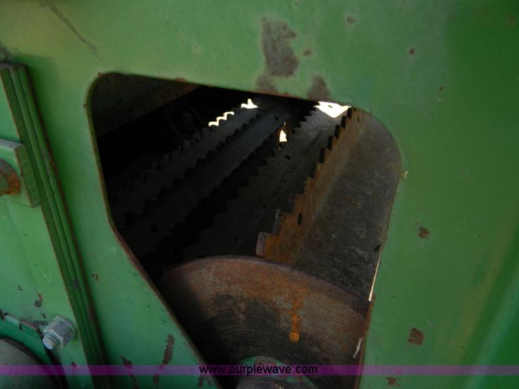 image for item D6001 John Deere two row ensilage cutter